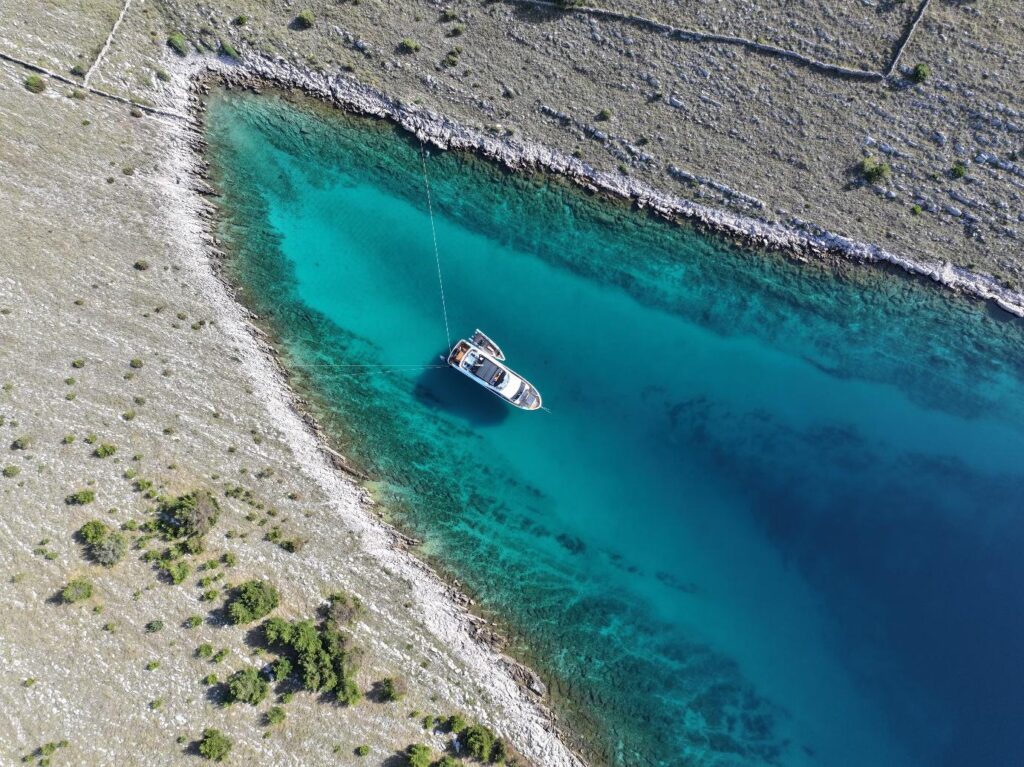 Miksi moottorijahti Exit on täydellinen valinta seuraavalle luksusjahticharterillesi Välimerellä