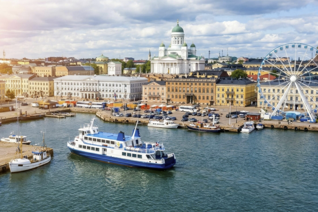 Luksusjahdin vuokraus Helsingissä: kattava opas unelmiesi risteilyn järjestämiseen